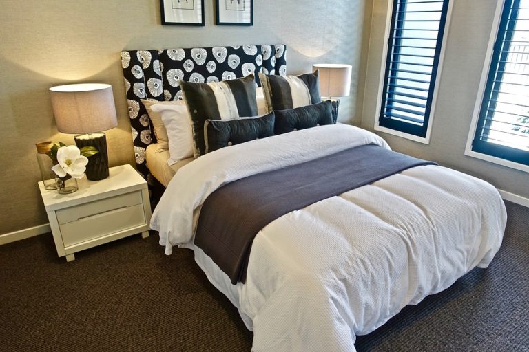 bed-1834907_960_720
