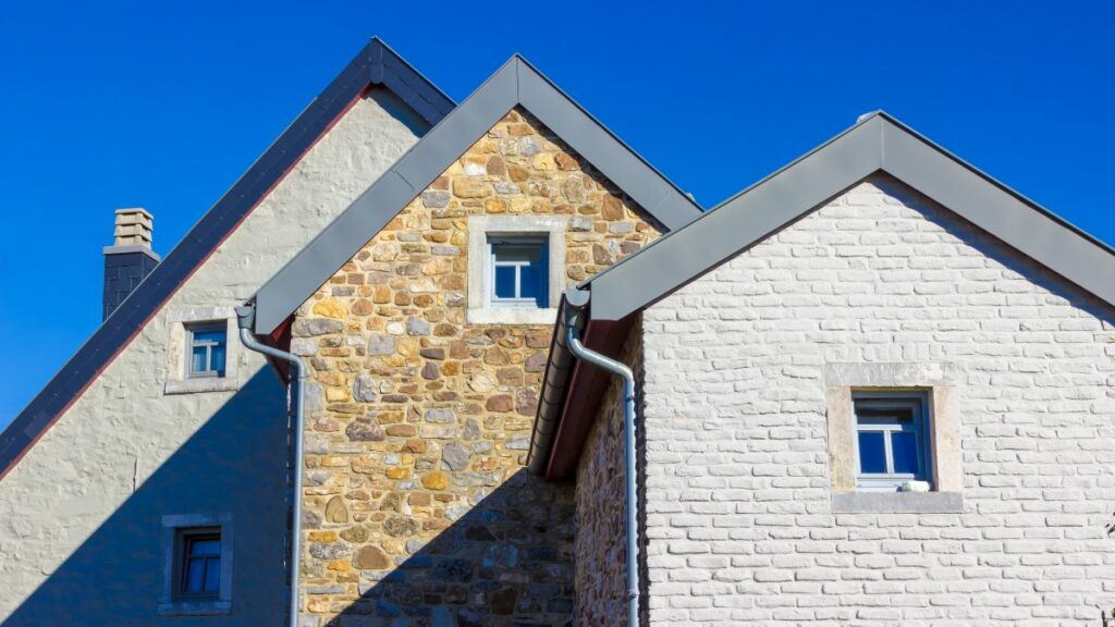 Construire une maison en pierre quelles sont les étapes